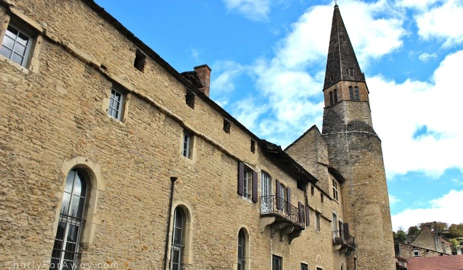 Crémieu couvent